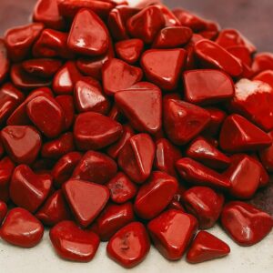 Jaspe Vermelho Rolado PP – Pedra Natural (5 a 10mm)