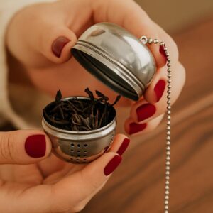 Infusor de Chá em Aço Inoxidável com Corrente