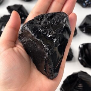 Obsidiana Negra Bruta Natural | Pedra de Proteção Energética Aterramento Limpeza Cristal Natural
