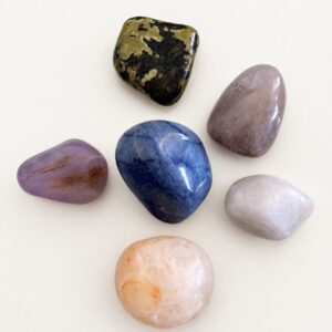 Pedras Naturais Roladas Grandes Kit de Cristais Ametista Quartzo Azul Jadeíta Quartzo Leitoso Calcita Laranja