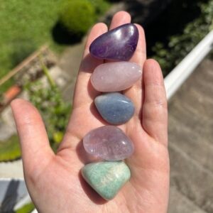 Kit 5 Pedras Naturais Calma e Equilíbrio Emocional Ágata roxa Ametista Quartzo Rosa e Quartzo Azul quartzo verde